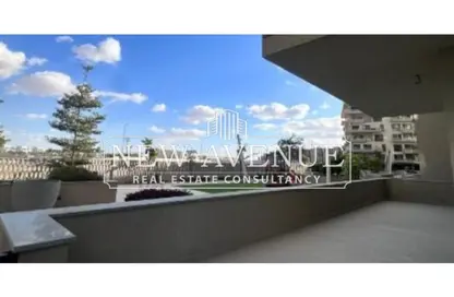 شقة - 4 غرف نوم - 4 حمامات للبيع في كمبوند البروج - كمبوندات الشروق - مدينة الشروق - القاهرة