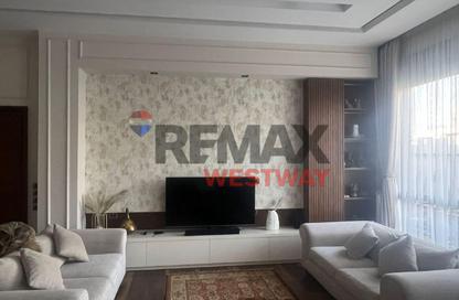 Townhouse - 3 Bedrooms - 3 Bathrooms for sale in Patio Al Zahraa - Sheikh Zayed Compounds - Sheikh Zayed City - Giza Townhouse - 3 Bedrooms - 3 Bathrooms for sale in Patio Al Zahraa - Sheikh Zayed Compounds - Sheikh Zayed City - Giza