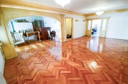 Apartment - 3 - 2 for sale in Sant Giyn St. - Kafr Abdo - Roushdy - Hay Sharq - Alexandria Apartment - 3 - 2 for sale in Sant Giyn St. - Kafr Abdo - Roushdy - Hay Sharq - Alexandria