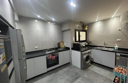 Apartment - 3 Bedrooms - 2 Bathrooms for sale in Al Merghany St. - Ard El Golf - Heliopolis - Masr El Gedida - Cairo