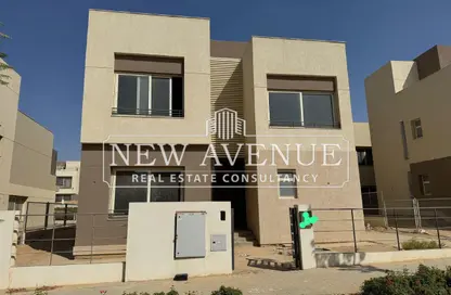 Villa - 5 Bedrooms - 6 Bathrooms for sale in Palm Hills New Cairo - 5th Settlement Compounds - The 5th Settlement - New Cairo City - Cairo