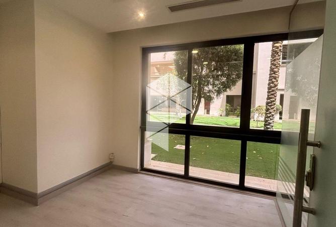 77879354 - Property Image 2
