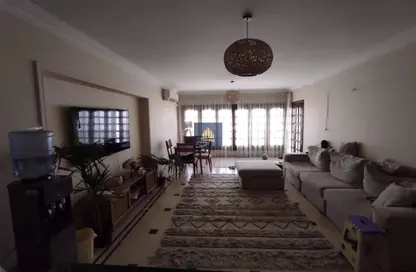 Apartment - 2 Bedrooms - 2 Bathrooms for sale in 2nd Sector - Zahraa El Maadi - Hay El Maadi - Cairo