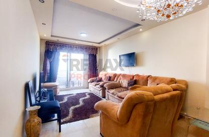 Apartment - 3 Bedrooms - 1 Bathroom for sale in Al Geish Road - Camp Chezar - Hay Wasat - Alexandria