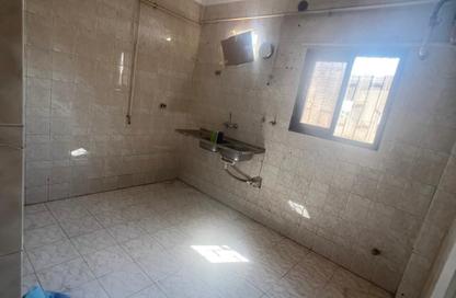 Apartment - 2 Bedrooms - 1 Bathroom for rent in Street 10 - Maadi - Hay El Maadi - Cairo