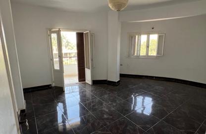 Apartment - 2 Bedrooms - 1 Bathroom for rent in Street 10 - Maadi - Hay El Maadi - Cairo