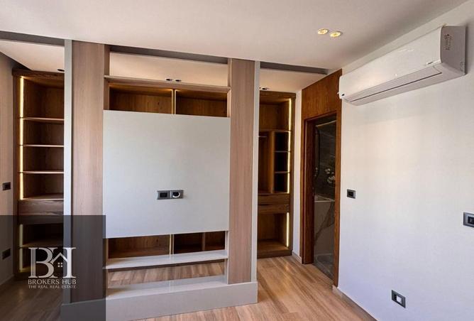 77335010 - Property Image 2