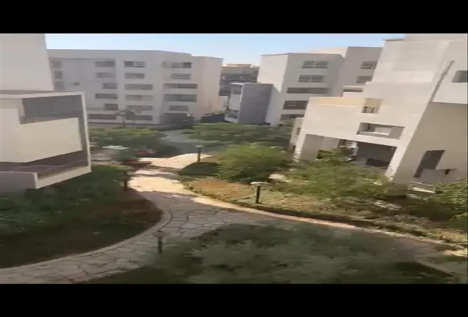 83668283 - Property Image 2