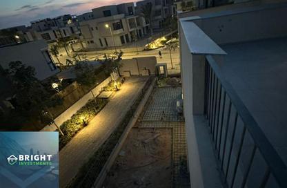 فيلا - 3 غرف نوم - 5 حمامات للايجار في سوديك ايست - الحي السادس - هليوبوليس الجديدة - القاهرة