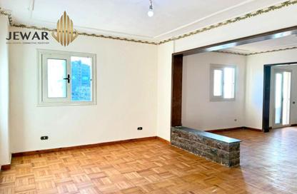 Apartment - 5 Bedrooms - 4 Bathrooms for sale in Abou Quer Road - Zezenia - Hay Sharq - Alexandria Apartment - 5 Bedrooms - 4 Bathrooms for sale in Abou Quer Road - Zezenia - Hay Sharq - Alexandria