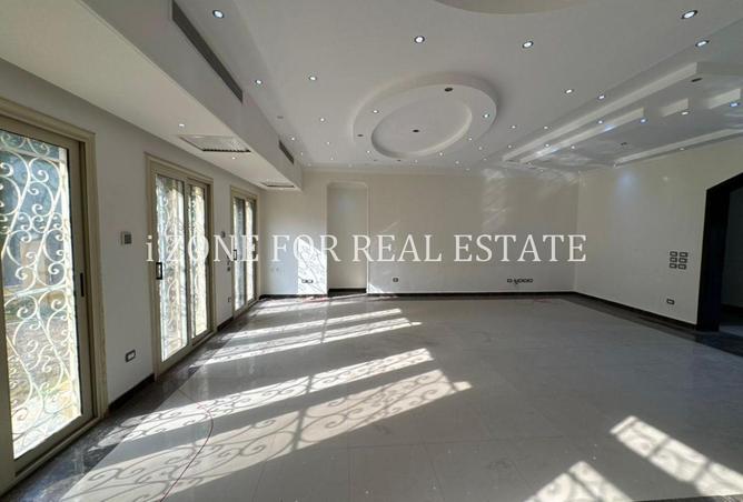 56998007 - Property Image 3