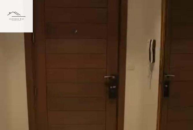 2PEEKUaYBtI - Property Image 3