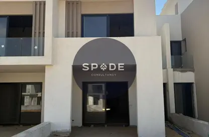 Townhouse - 4 Bedrooms - 3 Bathrooms for sale in Garden Residence - Hyde Park - New Cairo City - Cairo