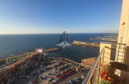 Apartment - 4 Bedrooms - 3 Bathrooms for sale in Al Geish Road - Glim - Hay Sharq - Alexandria