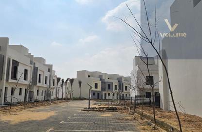 Townhouse - 4 Bedrooms - 3 Bathrooms for sale in West Woods - Fayoum Desert road - 6 October City - Giza