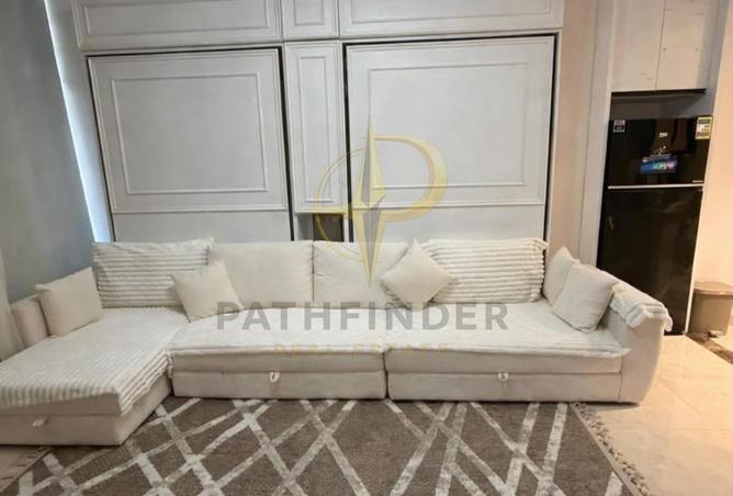 102621858 - Property Image 2