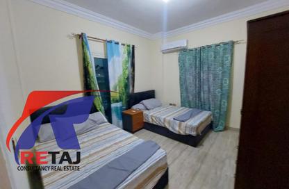 Apartment - 3 Bedrooms - 1 Bathroom for rent in Doctor Yassin Abdel Ghaffar St. - Area C - Ganoob El Acadimia - New Cairo City - Cairo