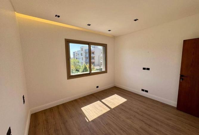 70092603 - Property Image 3