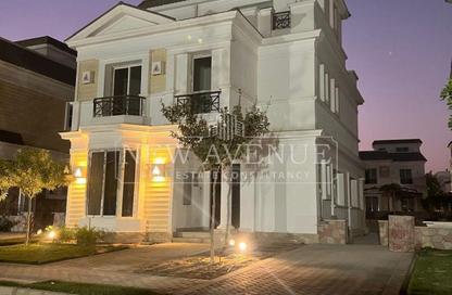 iVilla - 3 Bedrooms - 4 Bathrooms for sale in Central Park - Aliva - Mostakbal City Compounds - Mostakbal City - Future City - Cairo