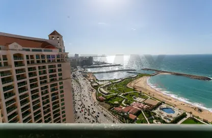 شقة - 2 غرف نوم - 2 حمامات للبيع في سان ستيفانو - حي شرق - الاسكندرية