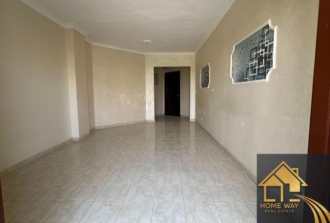 82863977 - Property Main Image