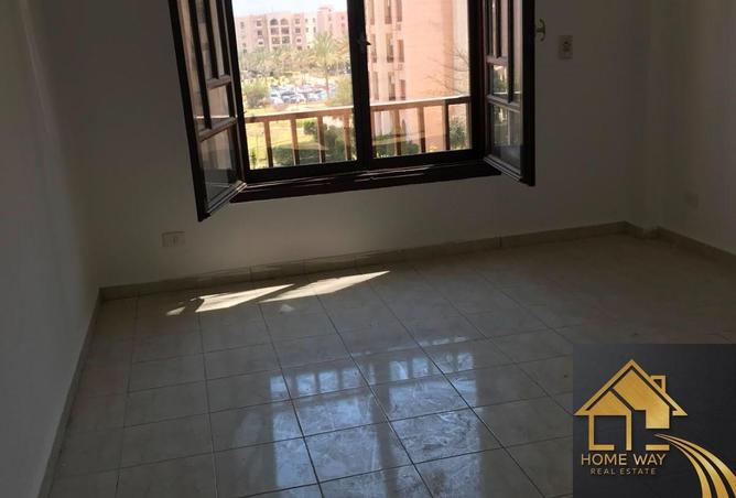 82863977 - Property Image 3