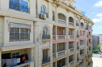 شقة - 3 غرف نوم - 2 حمامات للبيع في سموحة - حي شرق - الاسكندرية