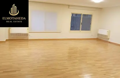 Apartment - 4 Bedrooms - 4 Bathrooms for rent in Sarayat Al Maadi - Hay El Maadi - Cairo