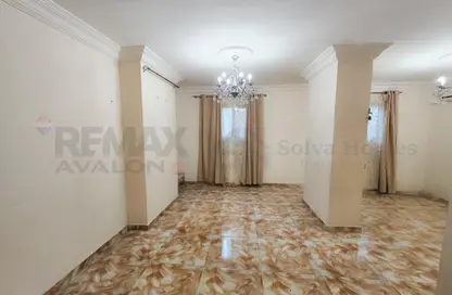 Apartment - 2 Bedrooms - 1 Bathroom for sale in El Montazah - Hay Than El Montazah - Alexandria