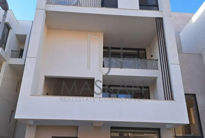 111033977 - Property Image 3