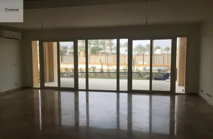 شقة - 3 غرف نوم - 3 حمامات للايجار في سيراس - اب تاون كايرو - المقطم - القاهرة