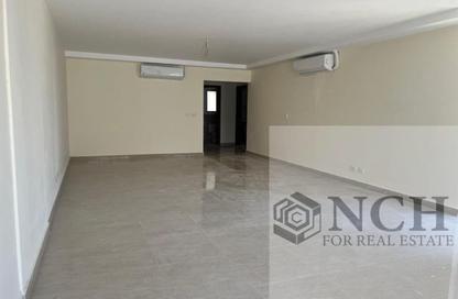 Apartment - 3 Bedrooms - 3 Bathrooms for rent in Garden Residence - Hyde Park - New Cairo City - Cairo
