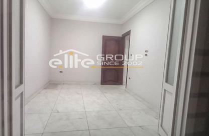 Apartment - 3 Bedrooms - 1 Bathroom for sale in Sidi Gaber - Hay Sharq - Alexandria