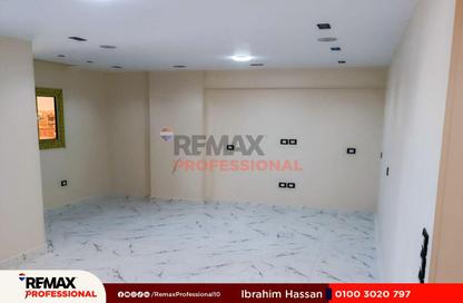 Apartment - 2 Bedrooms - 1 Bathroom for sale in Mostafa Kamel St. - Abu Qir - Hay Than El Montazah - Alexandria