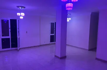 Apartment - 3 Bedrooms - 1 Bathroom for rent in Al Rehab - New Cairo City - Cairo