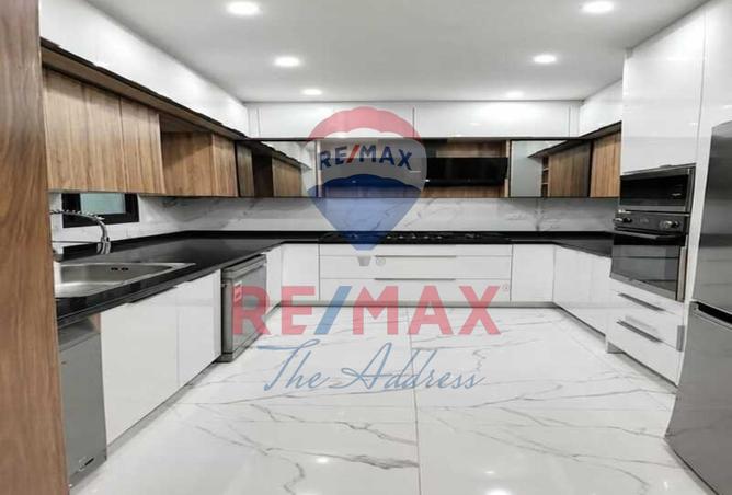 74313898 - Property Image 3