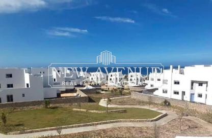 Chalet - 2 Bedrooms - 2 Bathrooms for sale in Jefaira - Ras Al Hekma - North Coast