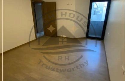 Apartment - 3 Bedrooms - 3 Bathrooms for rent in Sky line - Smouha - Hay Sharq - Alexandria Apartment - 3 Bedrooms - 3 Bathrooms for rent in Sky line - Smouha - Hay Sharq - Alexandria
