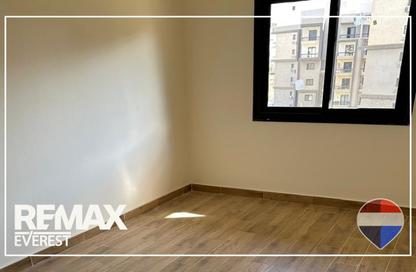 Apartment - 3 Bedrooms - 2 Bathrooms for sale in Ashgar Residence - Hay El Ashgar - Al Wahat Road - 6 October City - Giza
