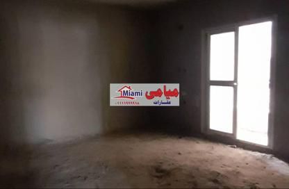 Apartment - 3 Bedrooms - 2 Bathrooms for sale in Zahraa El Maadi - Hay El Maadi - Cairo