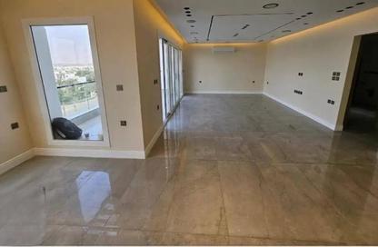 Apartment - 2 Bedrooms - 2 Bathrooms for sale in Garden Residence - Hyde Park - New Cairo City - Cairo