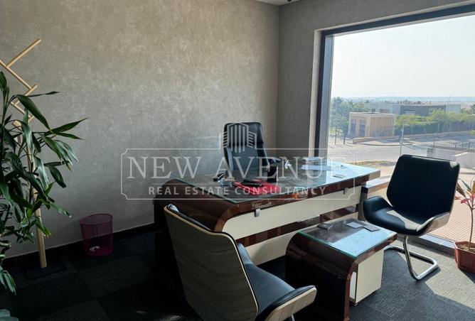 98815487 - Property Image 2