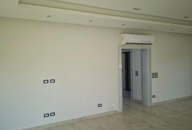 104596932 - Property Image 3