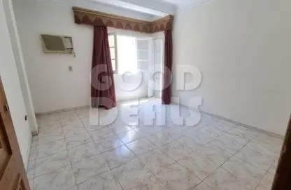 Apartment - 2 Bedrooms - 1 Bathroom for sale in Salah Al Din St. - Al Gamea Square - Heliopolis - Masr El Gedida - Cairo