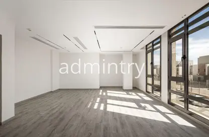 Office Space - 1 Bedroom for rent in District 5 - 5th Settlement Compounds - The 5th Settlement - New Cairo City - Cairo