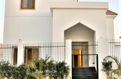 فيلا - 8 غرف نوم - 8 حمامات للبيع في حى اسكان الجامعه الامريكية - كمبوندات التجمع الخامس - التجمع الخامس - مدينة القاهرة الجديدة - القاهرة