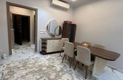 شقة - 2 غرف نوم - 2 حمامات للايجار في جاليريا  مون فالى - المستثمرين الجنوبية - مدينة القاهرة الجديدة - القاهرة