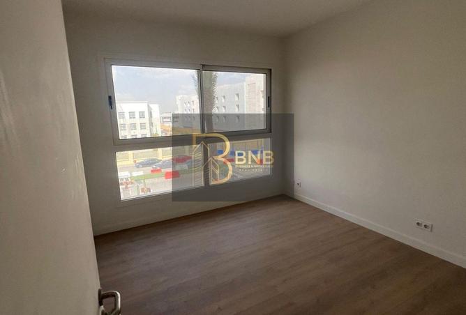 72180504 - Property Main Image