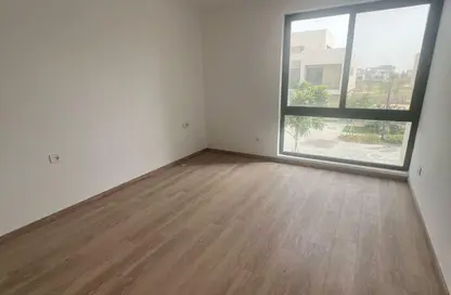 فيلا - 4 غرف نوم - 4 حمامات للبيع في كمبوند البروج - كمبوندات الشروق - مدينة الشروق - القاهرة