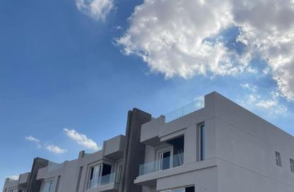 Apartment - 3 Bedrooms - 3 Bathrooms for sale in V Levels - Sheikh Zayed Compounds - Sheikh Zayed City - Giza